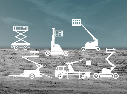 Verschiedene Arbeitsbühnen-Typen auf einer Baustelle